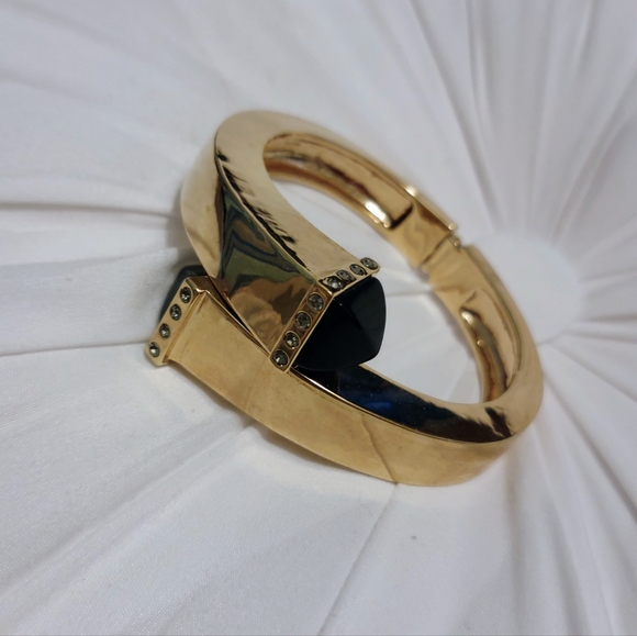 Bipass Bracelet - Picture 3 of 3